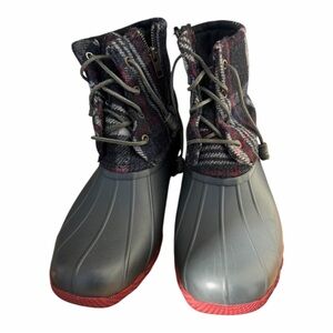 Sperry Saltwater Women's Plaid Duck Boots 11